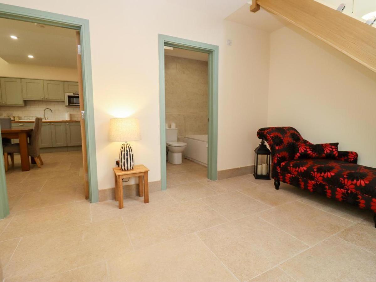 Apartamento Bears Court Cheltenham Exterior foto
